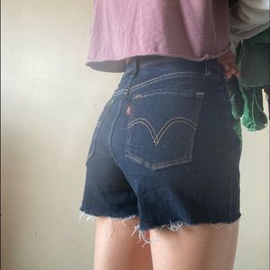 LEVIS SHORTS